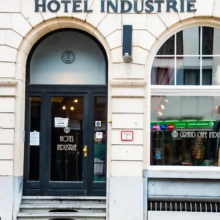 Industrie فندق لوفين